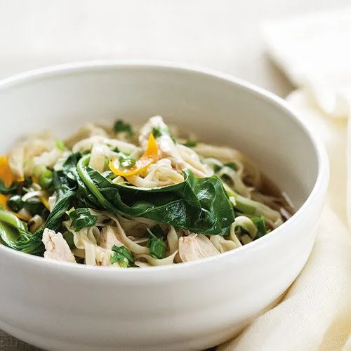 Chinese noedels met kip van Annabel Langbein