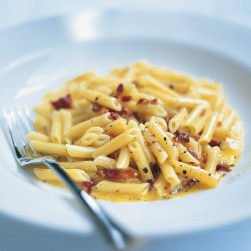 Jamie Oliver: klassieke penne carbonara - recept - okoko recepten