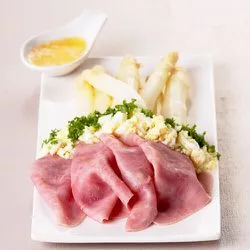 Tip: Asperges met ham en ei