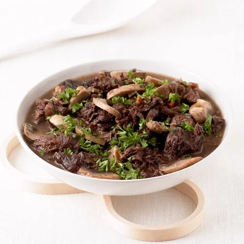 Hazenpeper met paddenstoelen, peperkoek en stroop