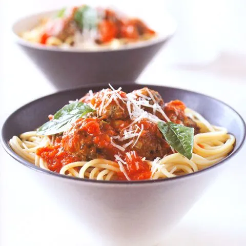 Spaghetti met pittige gehaktballetjes van Bill Granger
