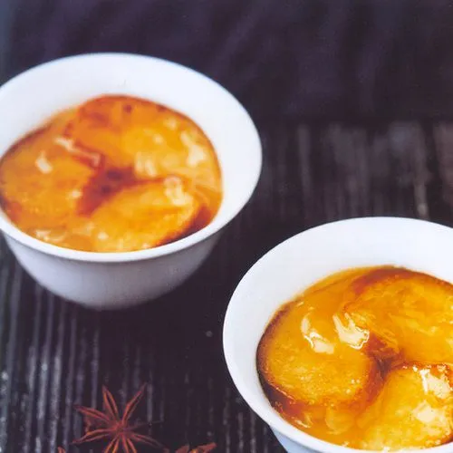 Broodpudding met peren en steranijs