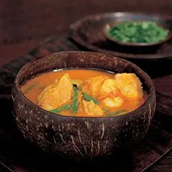 Tip: Nigella Lawson: Thaise curry met pompoen, zalm en garnalen
