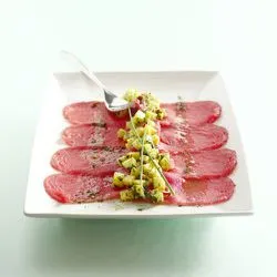 Tip: Carpaccio van verse tonijn met ananas