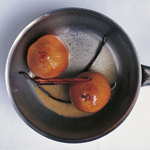 Hele peren met kaneel uit de oven van The River Cafe