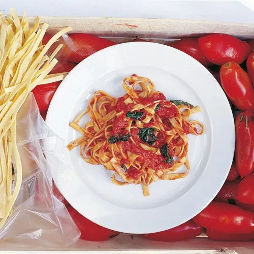 Tagliatelle met tomaat en basilicum van The River Cafe