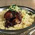 Couscous met kip, yoghurt en pinda's