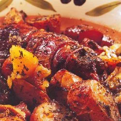 Tip: Lamsrollade met aardappeltjes en kruiden uit de oven