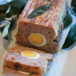 Tip: Gehaktbrood met hardgekookt ei