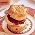 Scones met clotted cream en jam