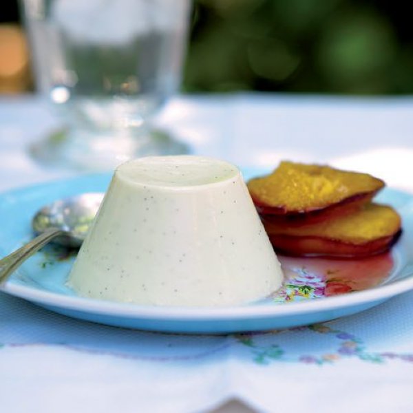 Panna cotta met gebakken nectarines recept okoko recepten