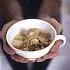 Crumble met custard van Marcus Wareing