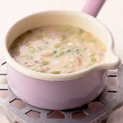 Tip: Aardappelsoep met oesterzwammen en spekjes