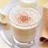 Smoothie van banaan, nootmuskaat en honing