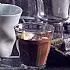 Warme chocolademelk met marshmallowroom en amandel