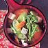 Misosoep met tofu, zeewier, wortel, prei en broccoli