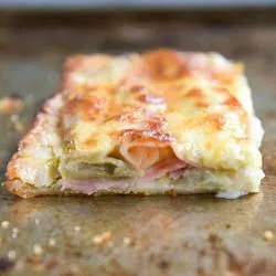 Tip: Witloftaart met ham en kaas