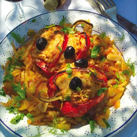 Gevulde paprika met risoni, gestoofde venkel en tomaat