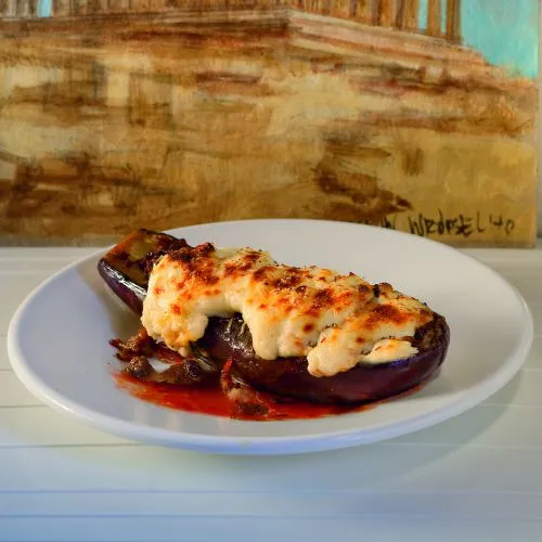 Moussaka in eenpersoonsporties (papoutsakia)