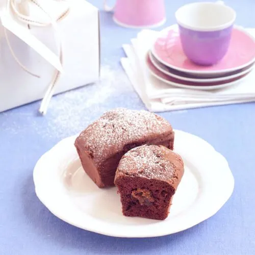 Chocoladecakejes gevuld met hazelnootpraline