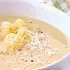 Knoflook-aardappelsoep met Parmezaanse kaas
