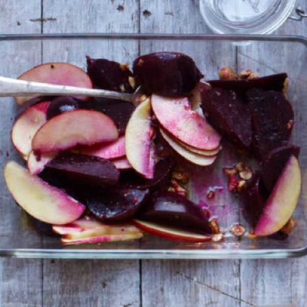 Gordon Ramsay Bietensalade Met Geitenkaas En Appel Recept Okoko 