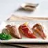 Moderne tonijn-nigiri sushi