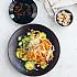 Avocadosalade met pickles van wortel en witte radijs