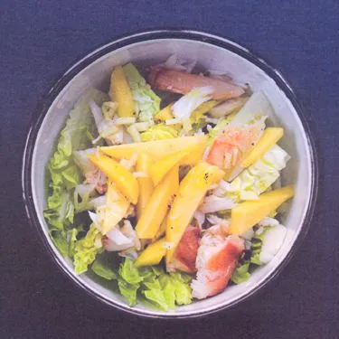 Krabsalade met mango en gember