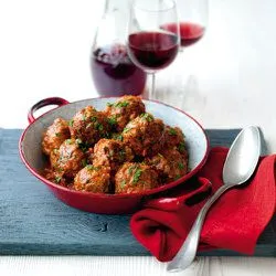 Tip: Albóndigas (gehaktballetjes met pittige tomatensaus)