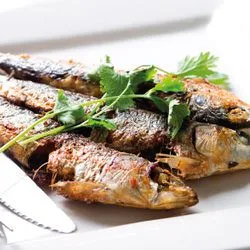 Tip: Gebakken sardines met salsa verde