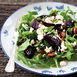 Tip: Bietensalade met rucola en feta van Annabel Langbein