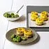 Tarteletjes met tuinbonen, gember en geelwortel