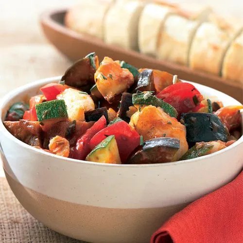 Snelle ratatouille met pangafilet