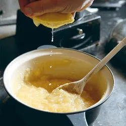 Tip: Appelmoes met sinaasappel en citroen