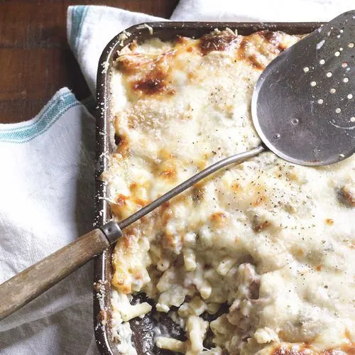 Macaroni uit de oven met gorgonzola en prosciutto