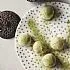 Chocoladetruffels van witte chocolade en groene thee