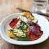 Geroosterde paprika en courgette met chilidressing