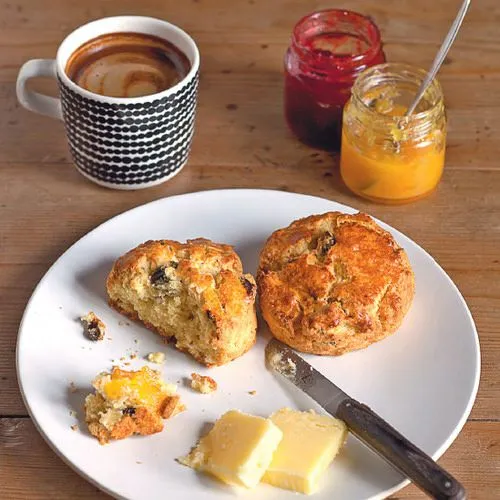 Glutenvrije scones met cranberry's en sinaasappel
