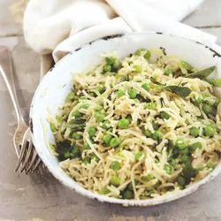 Tip: Spaghetti carbonara met doperwtjes en tuinbonen