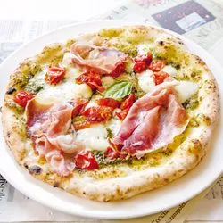 Tip: Pizza al pesto met ham