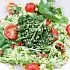 Courgette salade met tomaat en waterkerspesto