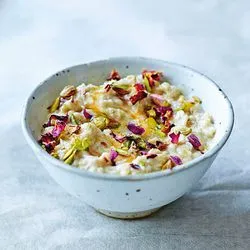 Tip: Havermoutpap met kardemom en pistachenootjes