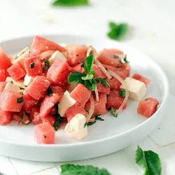Tip: Watermeloensalade met feta en munt