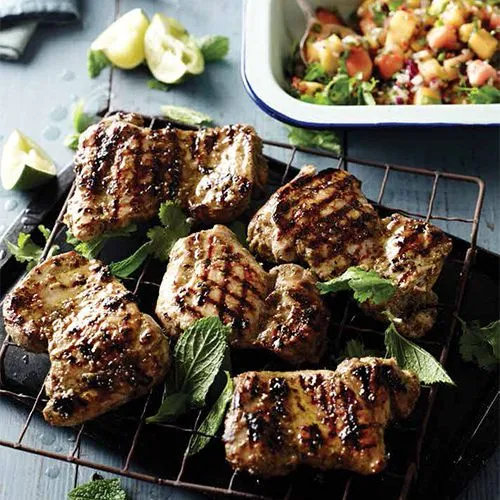 Jerk-kip met papaja-mangosalsa