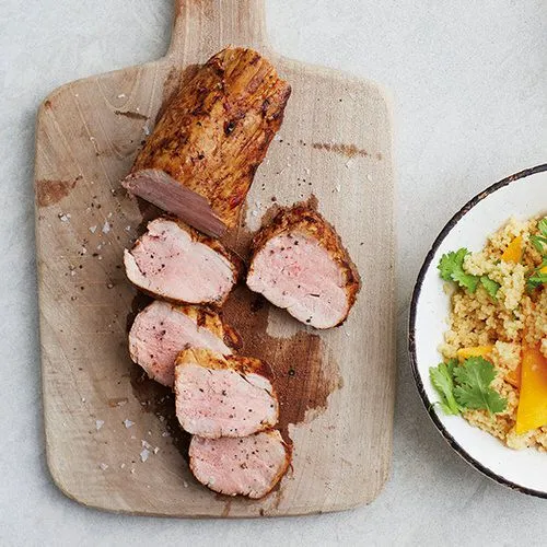 Varkenshaas met harissa en mango-koriandercouscous