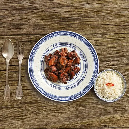 Varkensvlees in ketjap (babi ketjap)