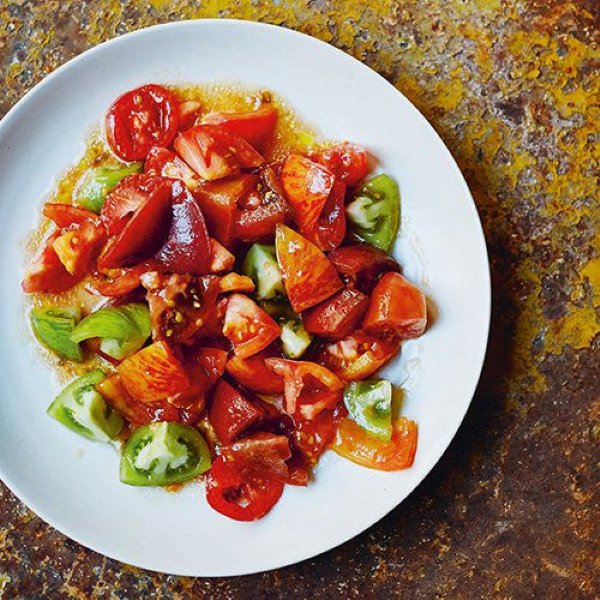 Tomatensalade met olijfolie recept okoko recepten