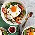 Nasi goreng met kip en garnalen