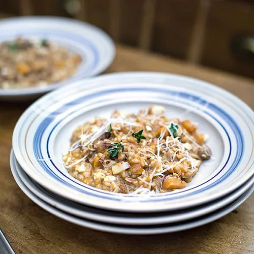 Jamie Oliver: risotto met pompoen, worstjes en radicchio
